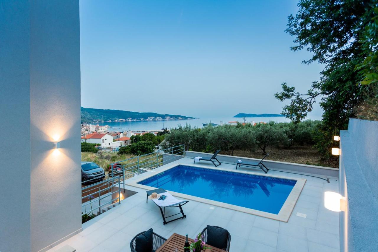 Seaside Elegance Suites Komiža Extérieur photo