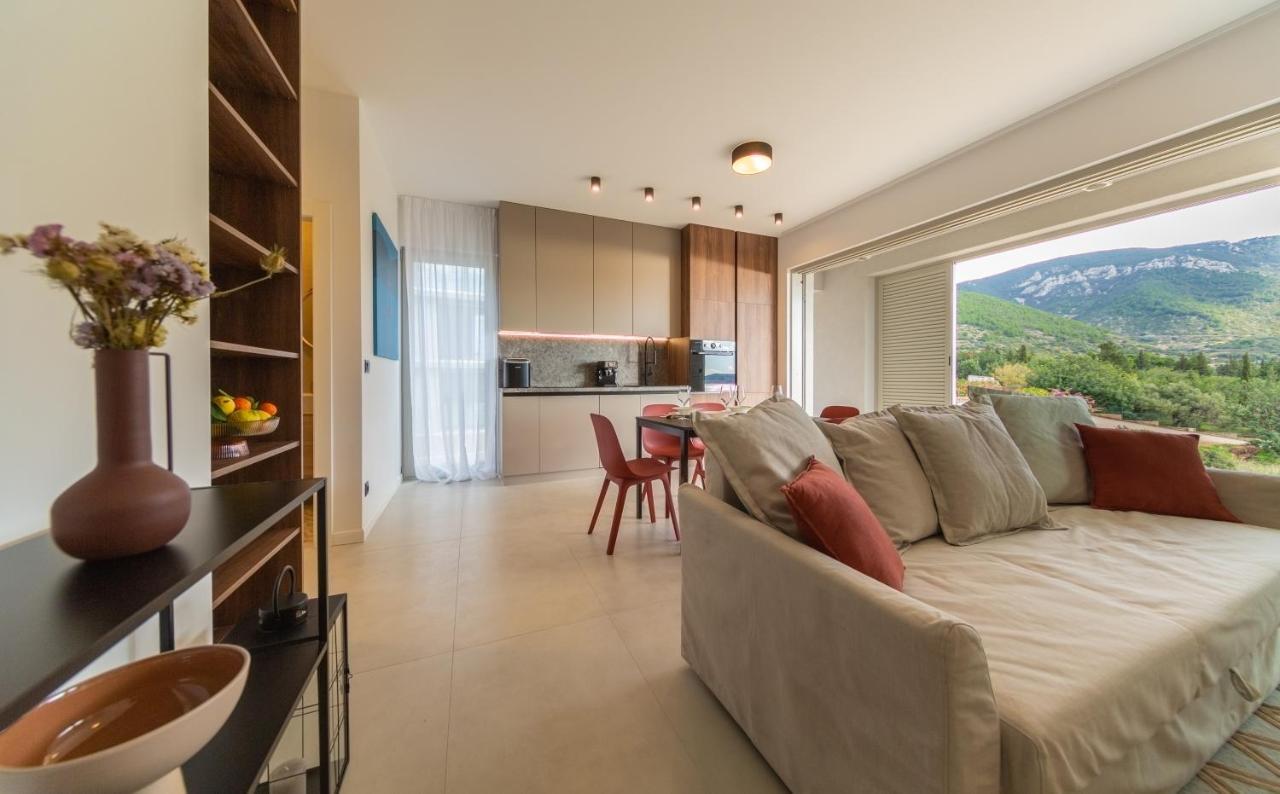 Seaside Elegance Suites Komiža Extérieur photo